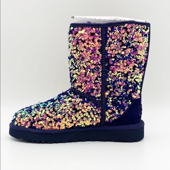 NWT UGG Classic Short Stellar Sequin Medallion - Picture 12 of 15